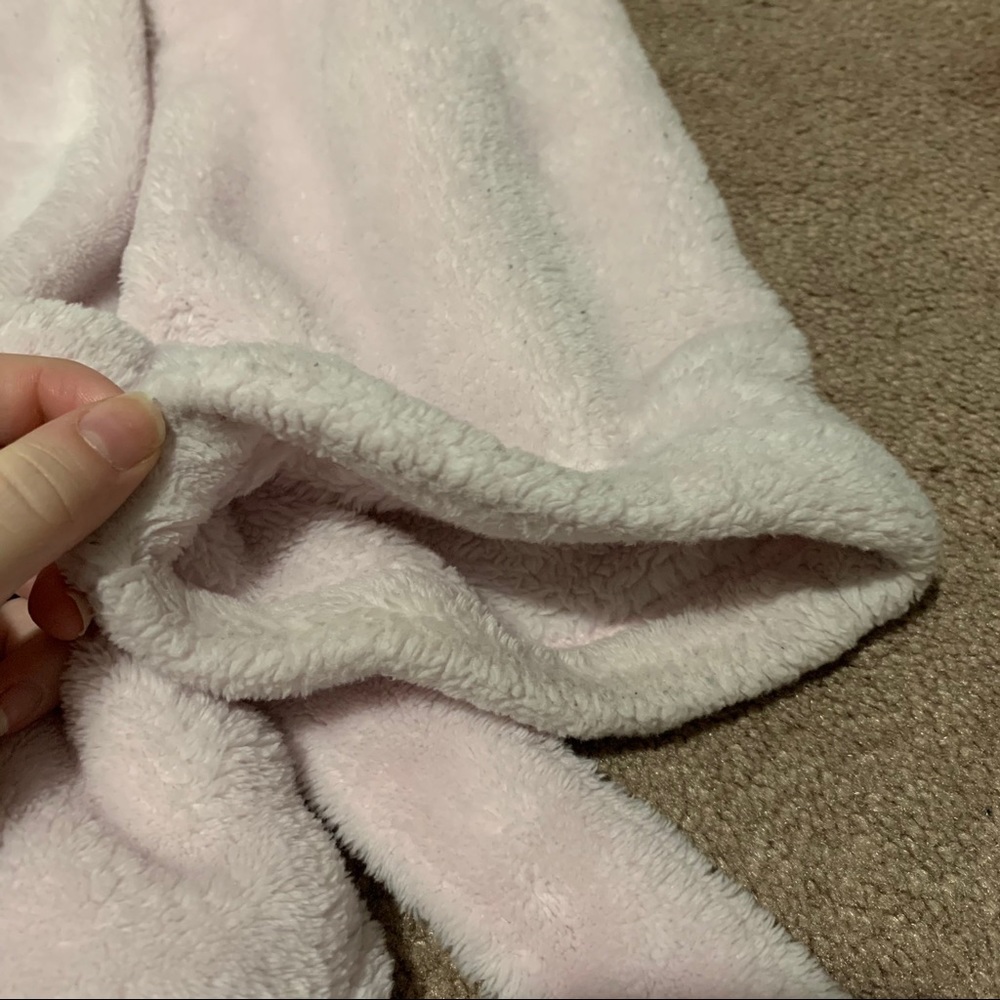 Women's Pink Fleece Robe - Picture 10 of 12